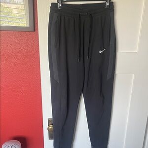 Nike Men's Black Joggers with Gray Accents